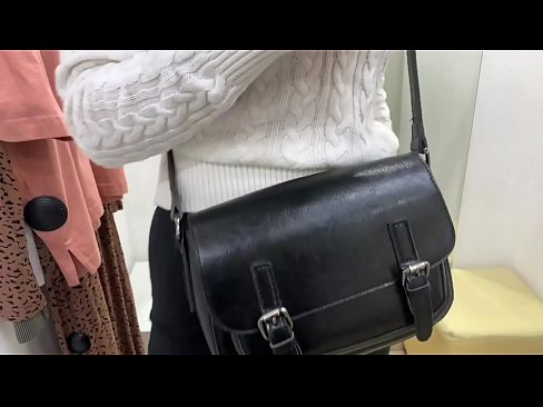 ❤️ Veřejná masturbace mladé feny FeralBerry s dildem ve fitku ❤️❌ Krásné porno u nás cs.rionews.top ﹏